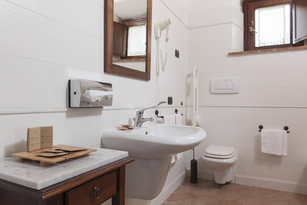 Agriturismo La Collina Пиенца Екстериор снимка