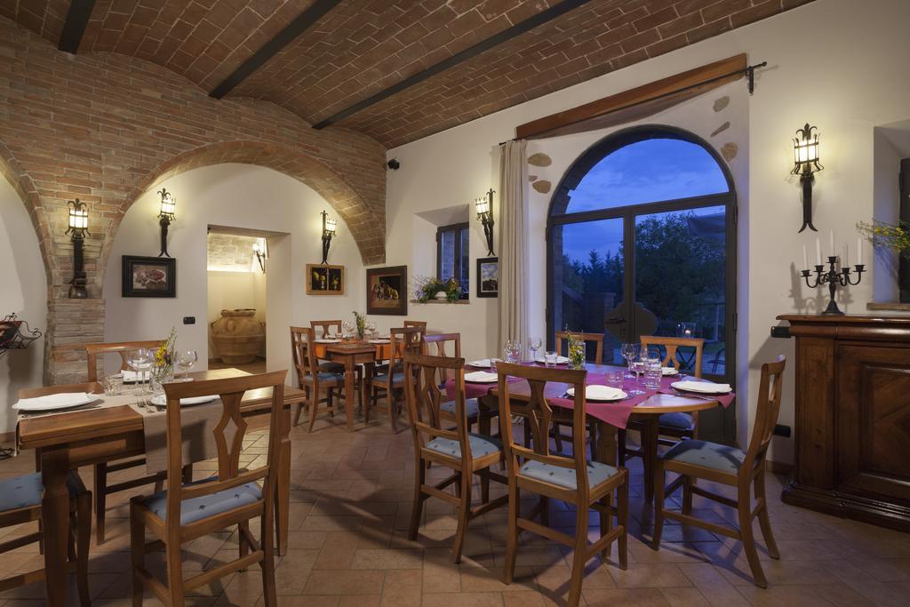 Agriturismo La Collina Пиенца Екстериор снимка